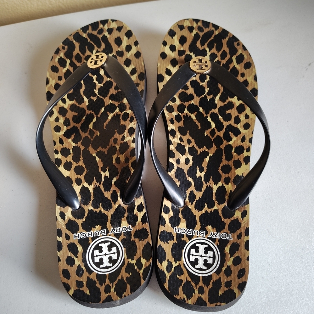 Tory Burch Women's Animal Print Monogram Thong Sandals Flip Flops Sz 9-Beach - Picture 2 of 8